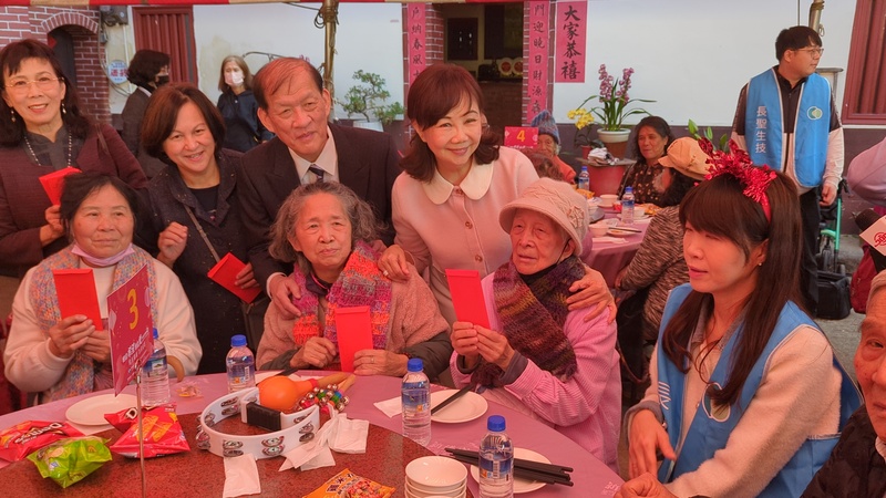 中醫大附醫與林增連基金會合作公益送暖（2）