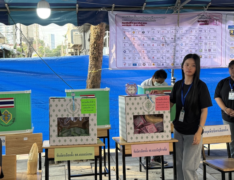 泰國投票所選務人員