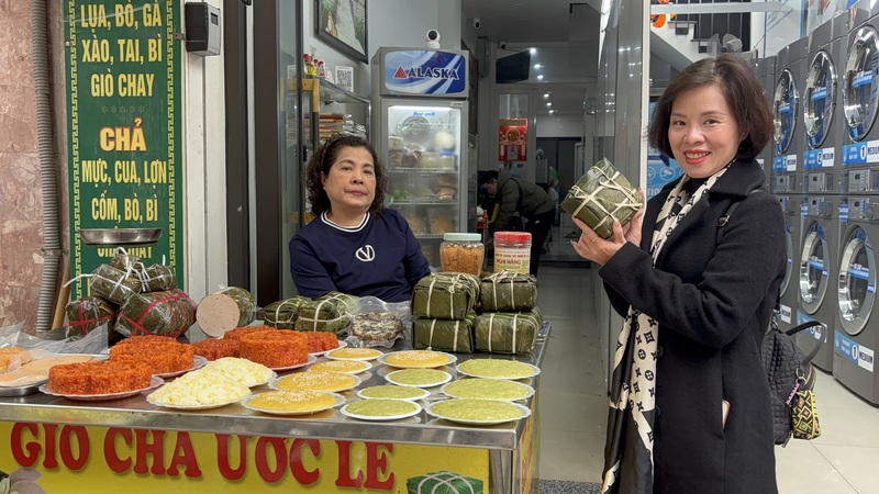 河內36古街販賣新年粽子攤販