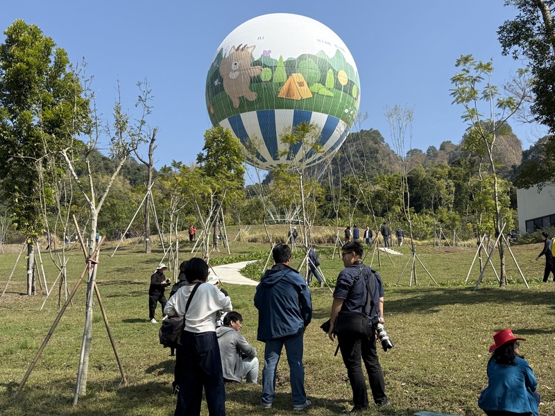 南投縣府打造全台首座繫留式氦氣球觀光設施