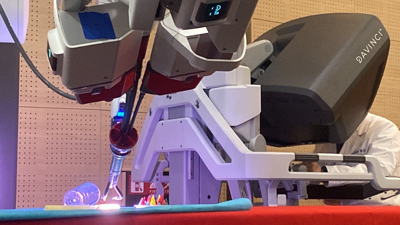 土城醫院啟用單孔達文西設備（2）