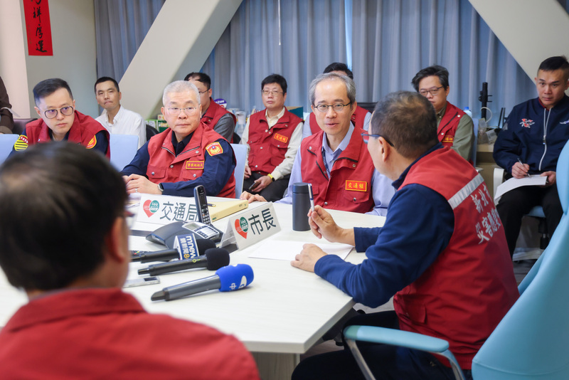 侯友宜視察新北「交通戰情室」（2）