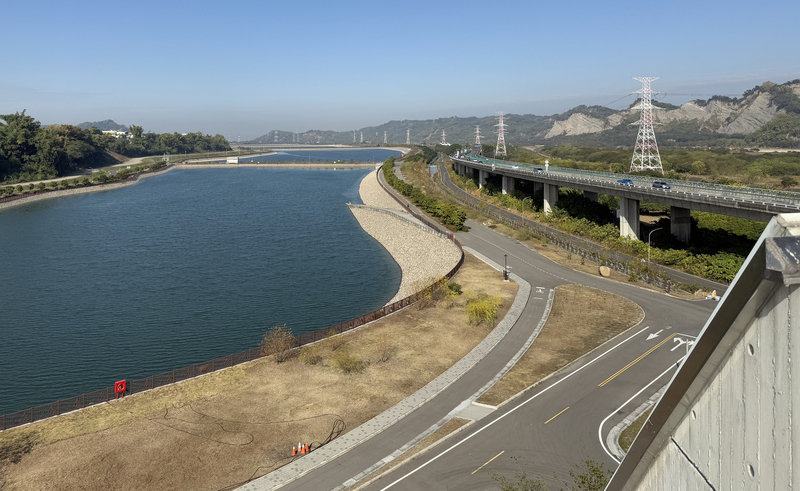 南投鳥嘴潭人工湖　全國最大