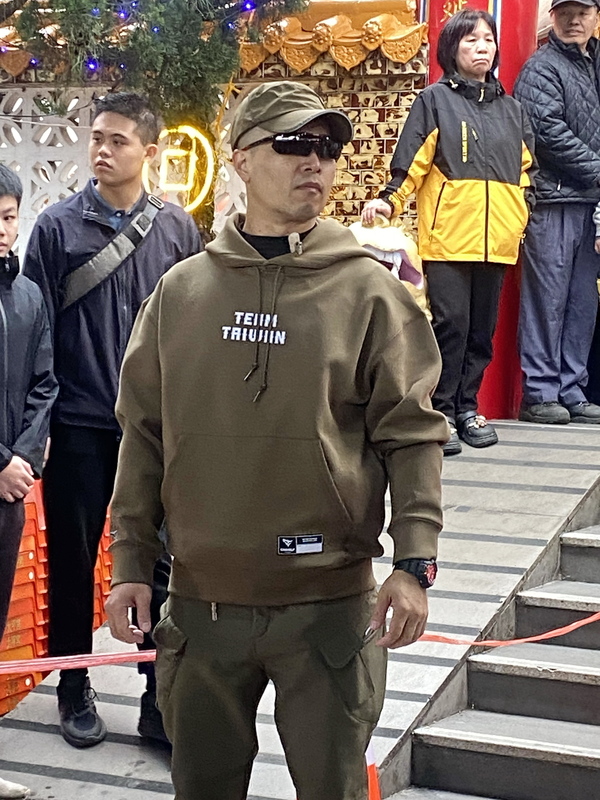 隨扈新裝受矚目　蕭副總統：「戰貓帽T」非賣品